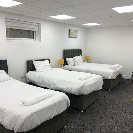 Huge Studio Close To City Centre With Free Secure Parking Лидс Экстерьер фото